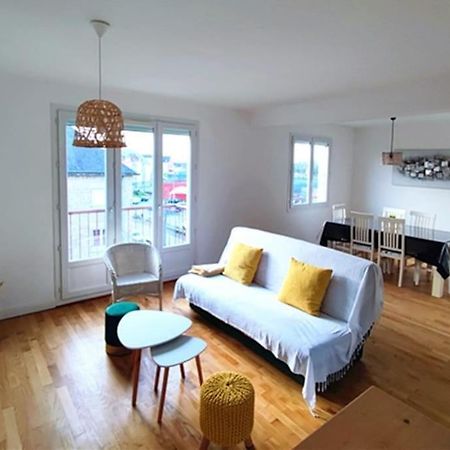 Appartement 76M2 Lumineux Centre Ville Garage Prive 3Ieme Etage Sans Ascenseur Fougères Esterno foto